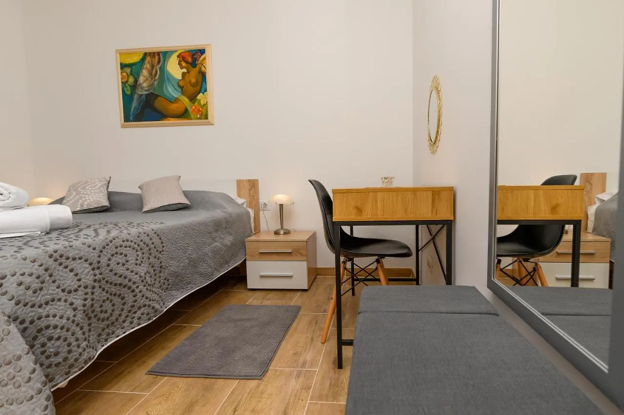 *** Guest house Apartments Forever Miholascica Croatia