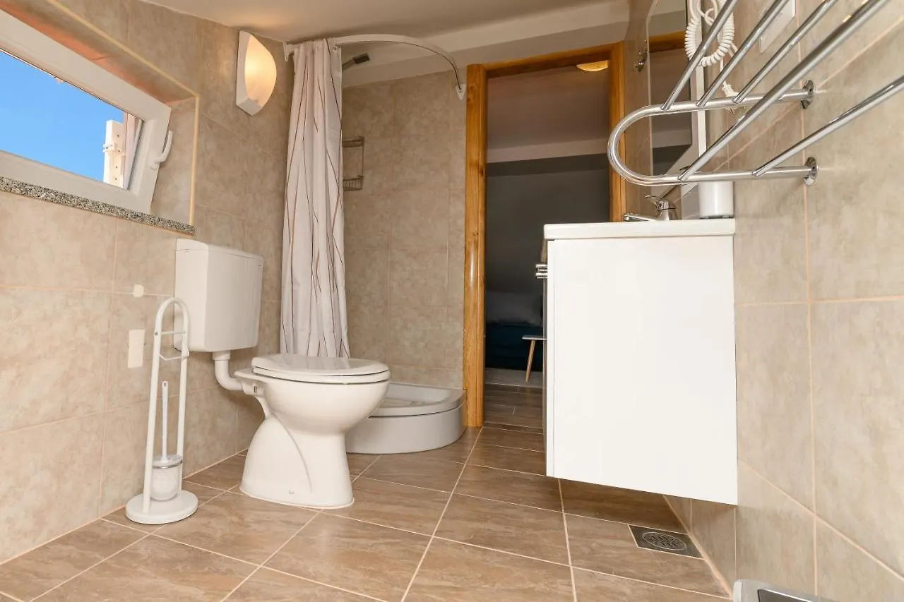 Apartments Forever Miholascica Croatia